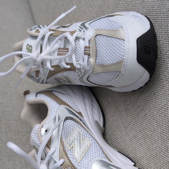 NWB - New Balance 530 Athletic Shoe Unisex - Picture 6 of 15